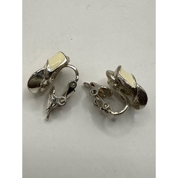 Vintage Monet Knot Clip-On Earrings Silver Tone & Cream Enamel - Picture 2 of 5